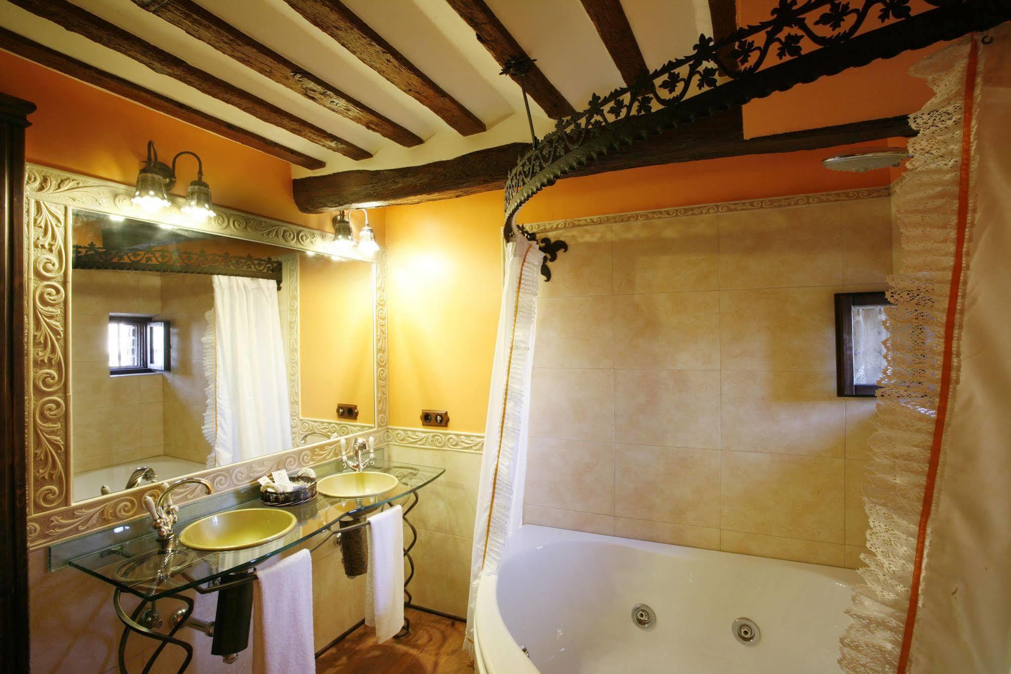 Hotel Boutique Real Casona De Las Amas Azofra Εξωτερικό φωτογραφία